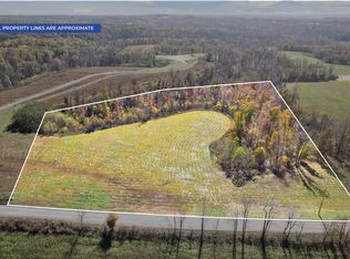 742 Moore Hollow Rd, Indian Mound, TN 37079