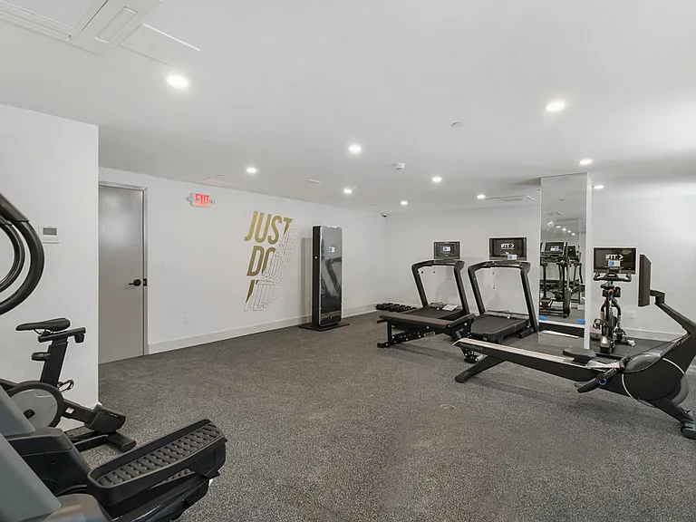 1110 De Kalb Ave #6B — Photo 18