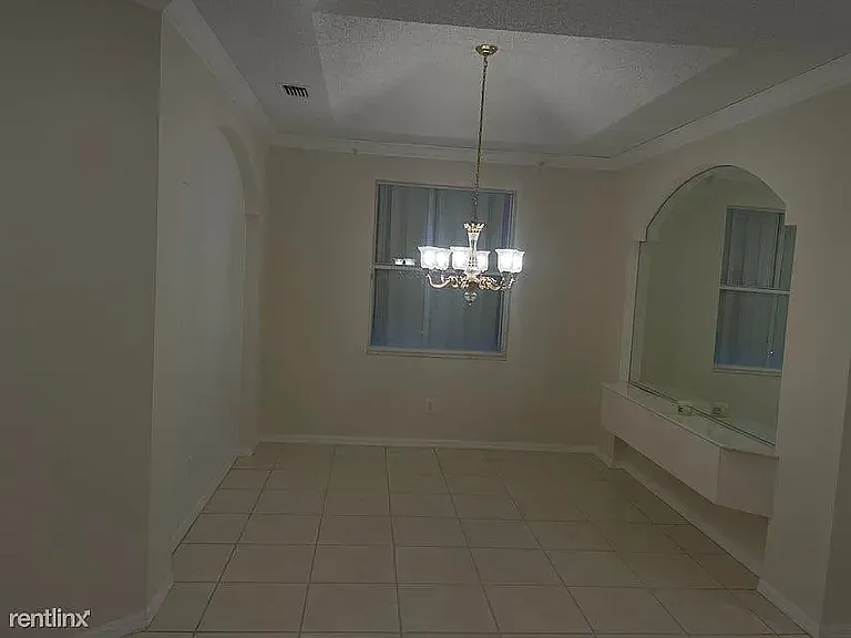 10895 Fillmore Dr — Photo 31