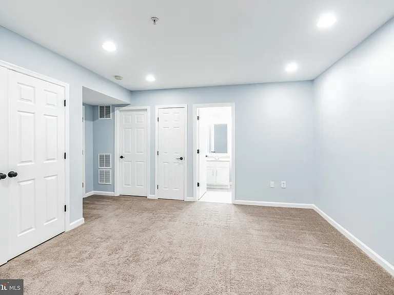 10329 Bridle Ct — Photo 4