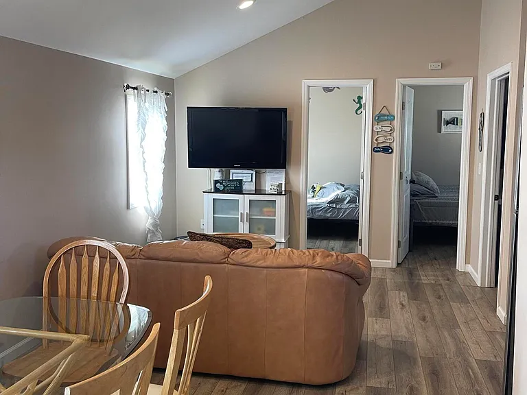241 Hiering Ave — Photo 13