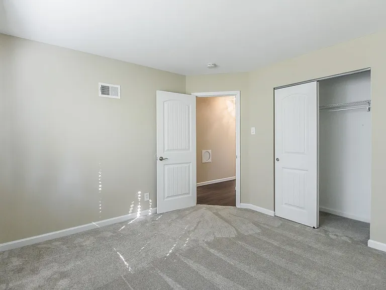 2365 Ida Ln — Photo 13