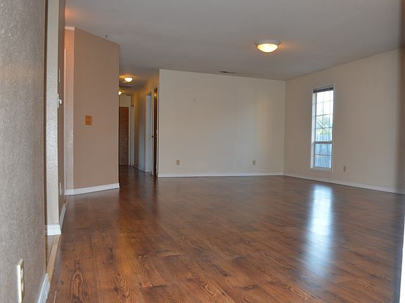 4th image of 1182 California St