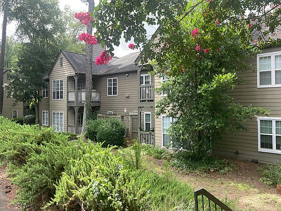2nd image of 706 Mill Pond Dr SE