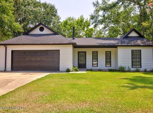 1528 Barracuda Dr, Gautier, MS 39553