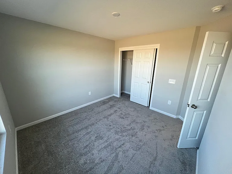 5559 Eagle Ct — Photo 7
