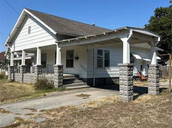 806 W 4th St, Pittsburg, KS 66762
