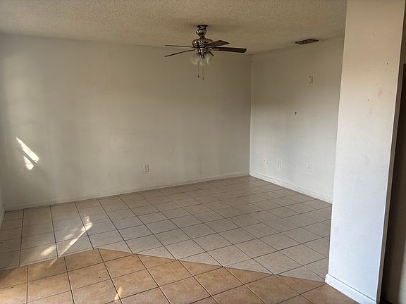4th image of 3020 Reiter Dr #A