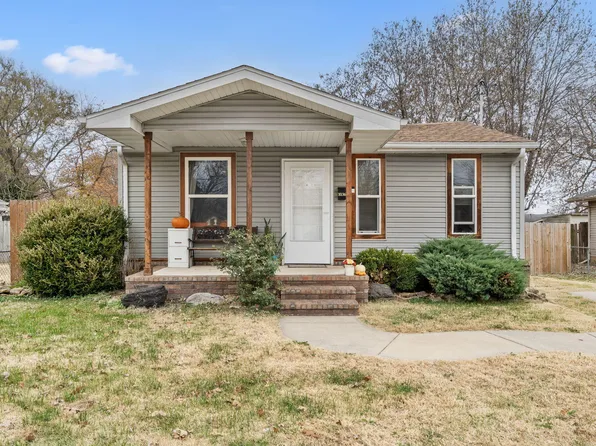 1036 N Brown Avenue, Springfield, MO 65802
