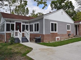 221 Lottie St, South Lyon, MI