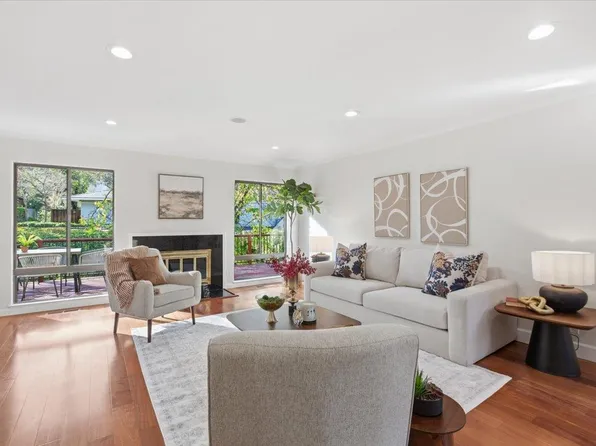 22851 Stonebridge, Cupertino, CA 95014