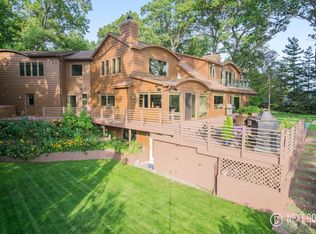 15800 Ridge Ln, Spring Lake, MI 49456
