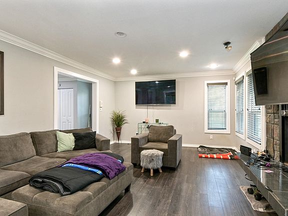 4th image of 12707 Blue Mountain Cres