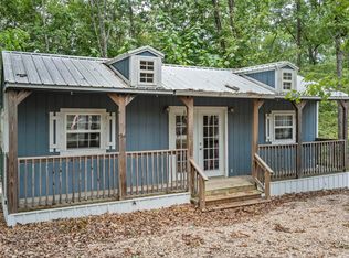 175 Queensberry Dr, Branson West, MO 65737