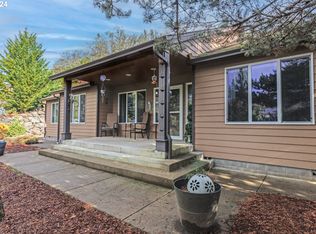 2757 NW Daysha Dr, Roseburg, OR 97471