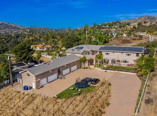 25445 Jesmond Dene Rd, Escondido, CA 92026