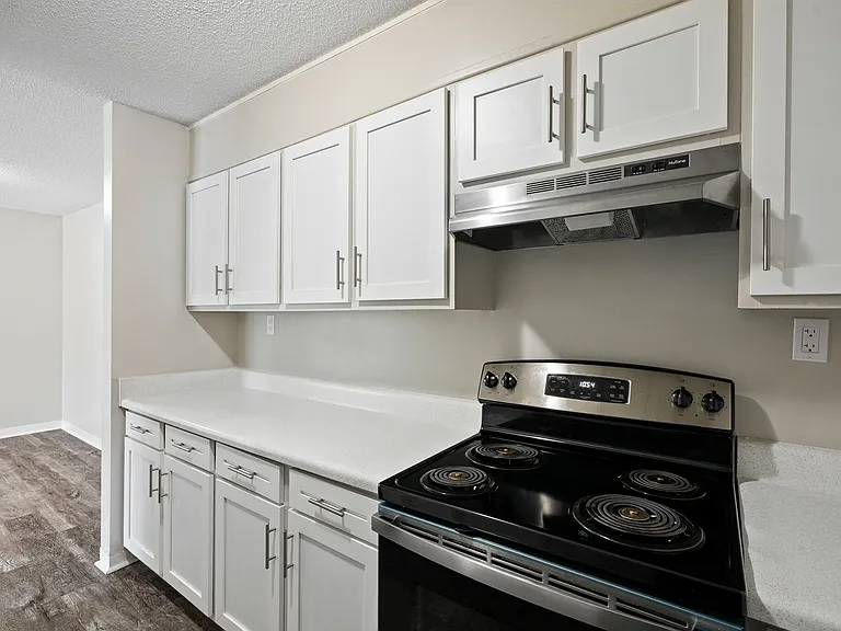 Valley Bend Apartments — Photo 9