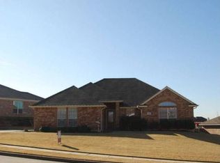 901 Ryanfield Ct, Burleson, TX 76028