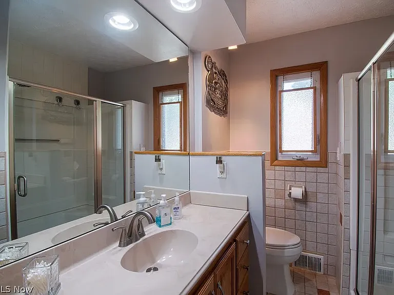 37 N Pershing Ave #A — Photo 11