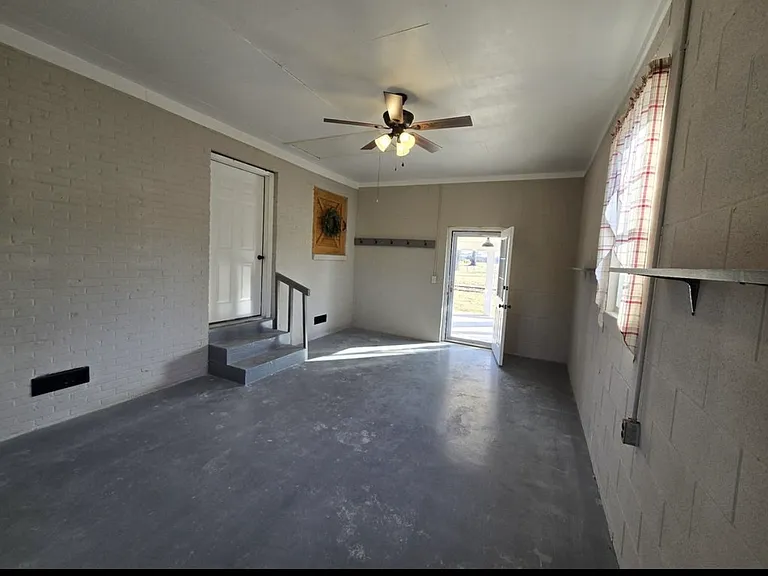 185 Big Springs Rd — Photo 8
