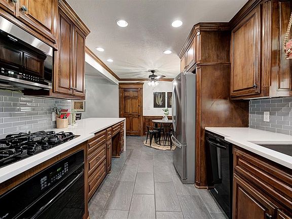4th image of 2508 Osborne Dr