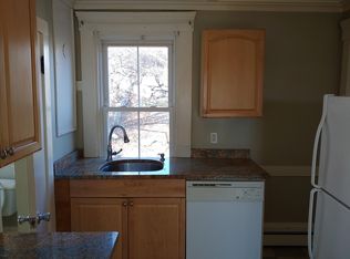 2 Sadler St APT 3, Gloucester, MA 01930