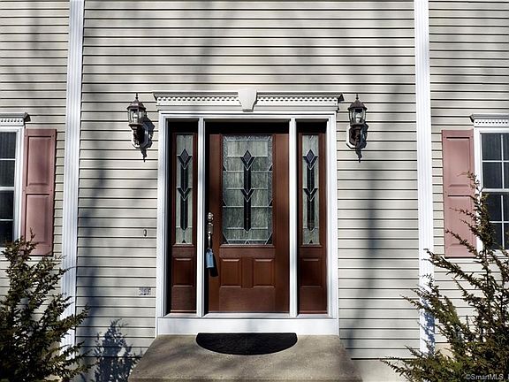 5th image of 40 Tram Dr