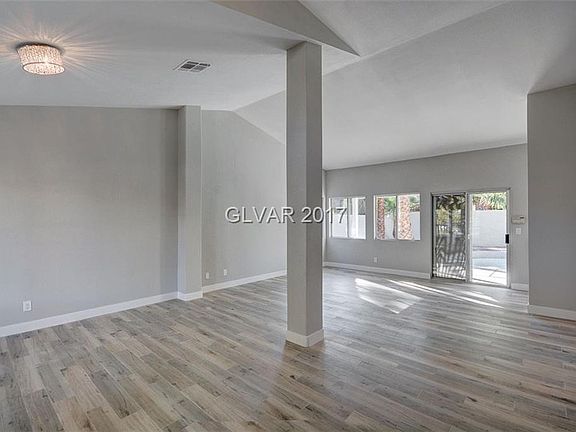 5th image of 317 Vallarte Dr