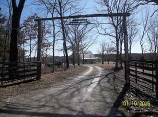 1369 County Road 2615, Moberly, MO 65270