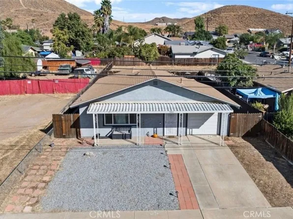 961 Park Way, Lake Elsinore, CA 92530
