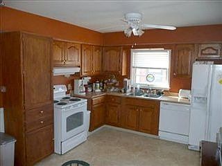 2nd image of 2591 Millbrook Dr