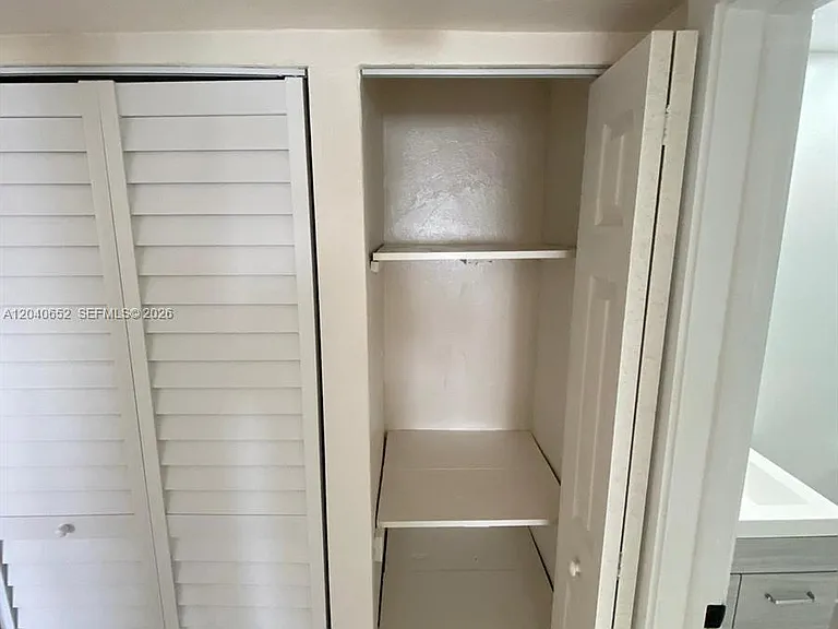 1939 Jefferson St #102 — Photo 6