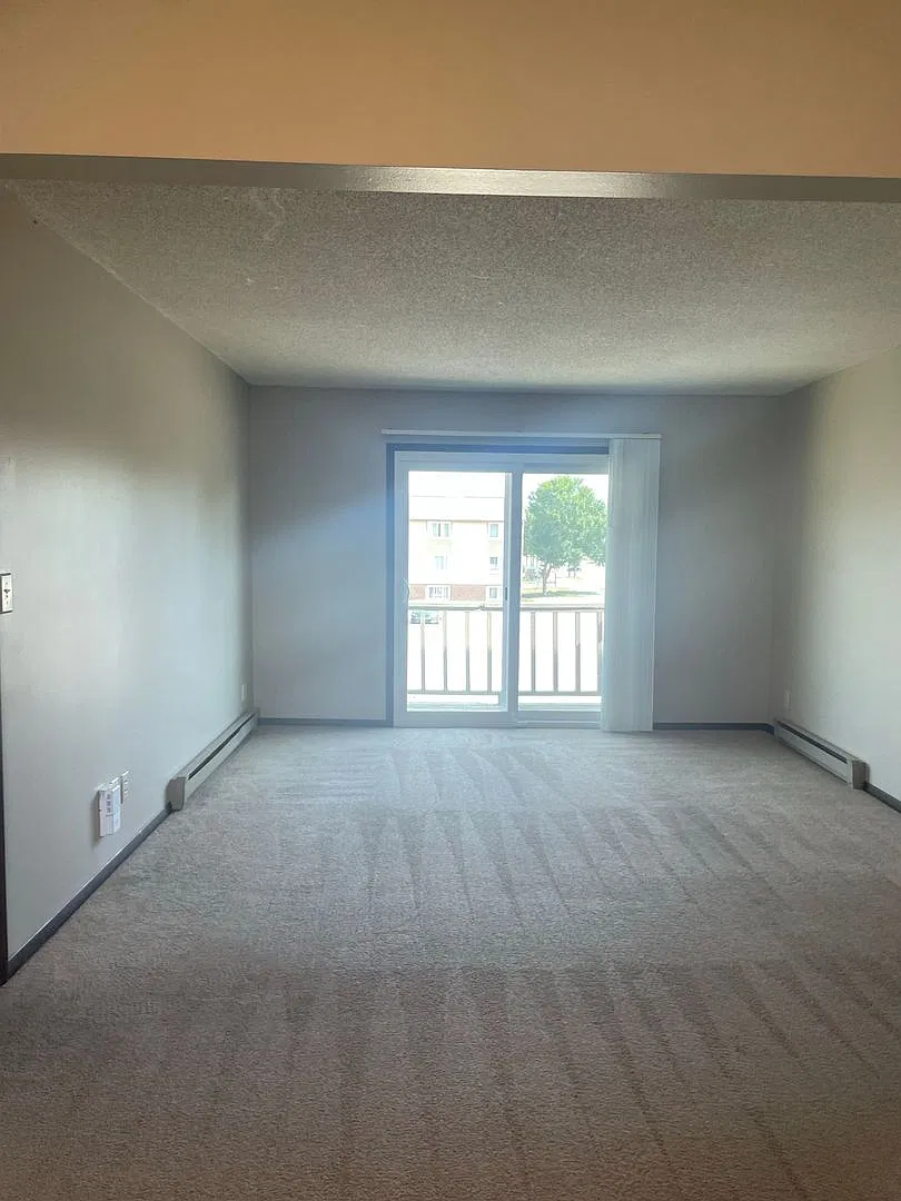 2339 Yeager Rd — Photo 2