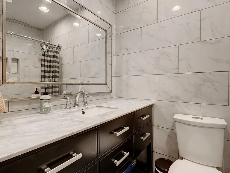 1903 Teakwood Dr — Photo 3