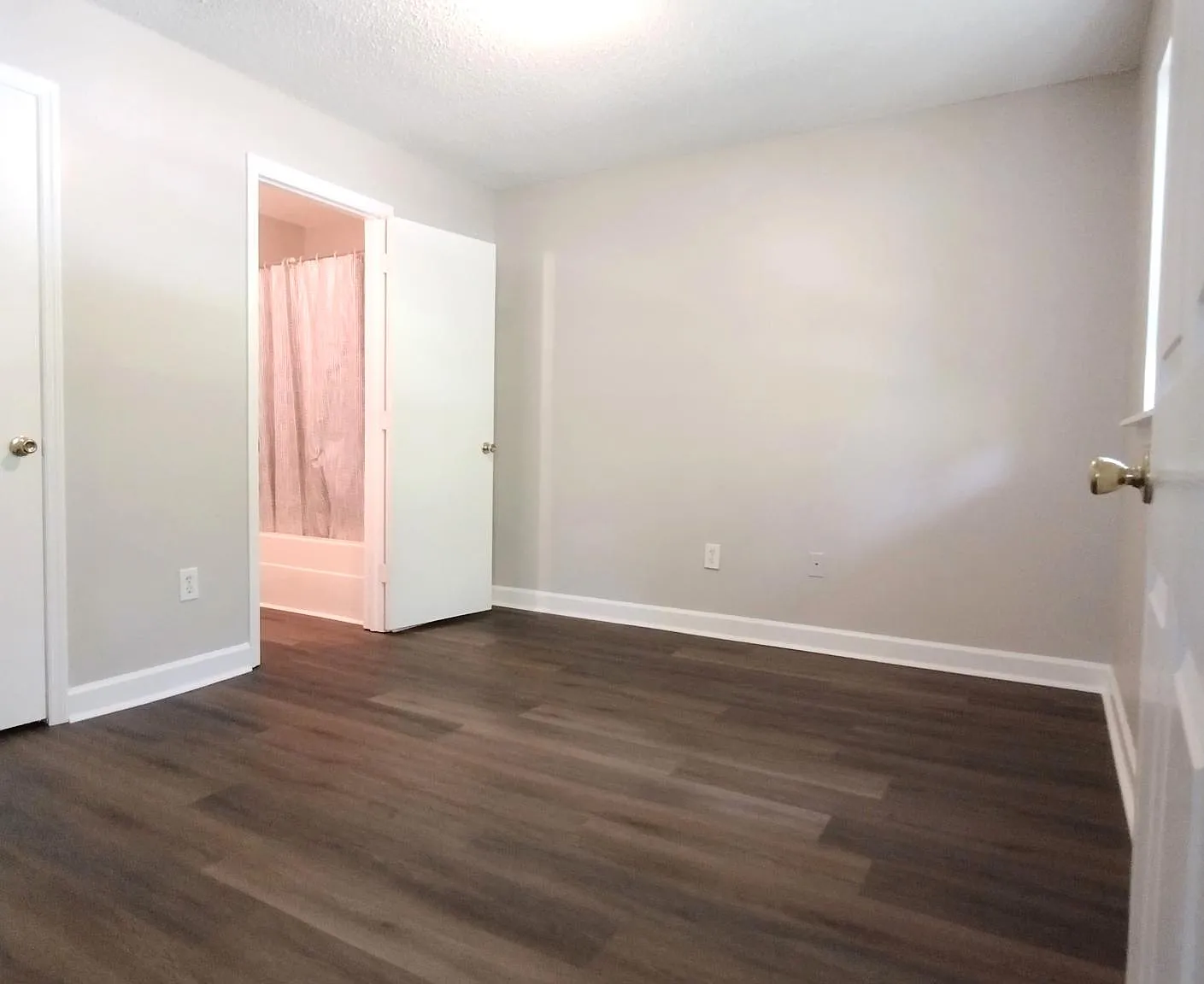1 bed, 120 sqft, $600 — Photo 2
