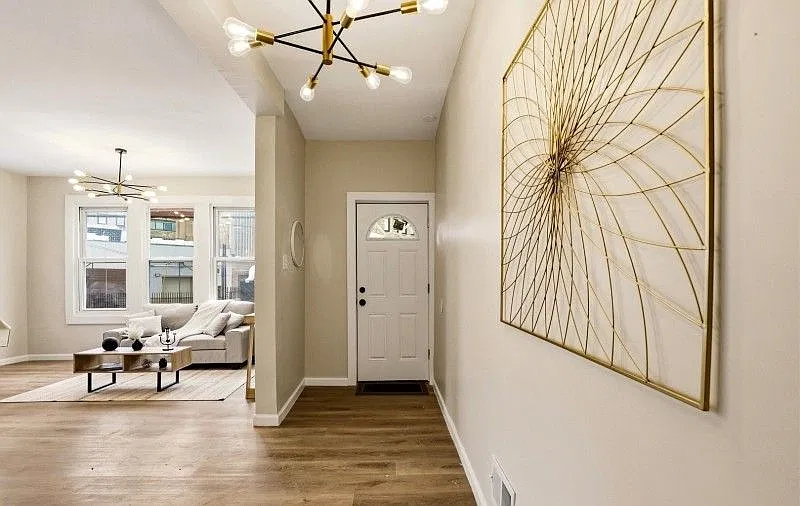 4 bed, 2.0 bath, 1480 sqft, $3,000 — Photo 3