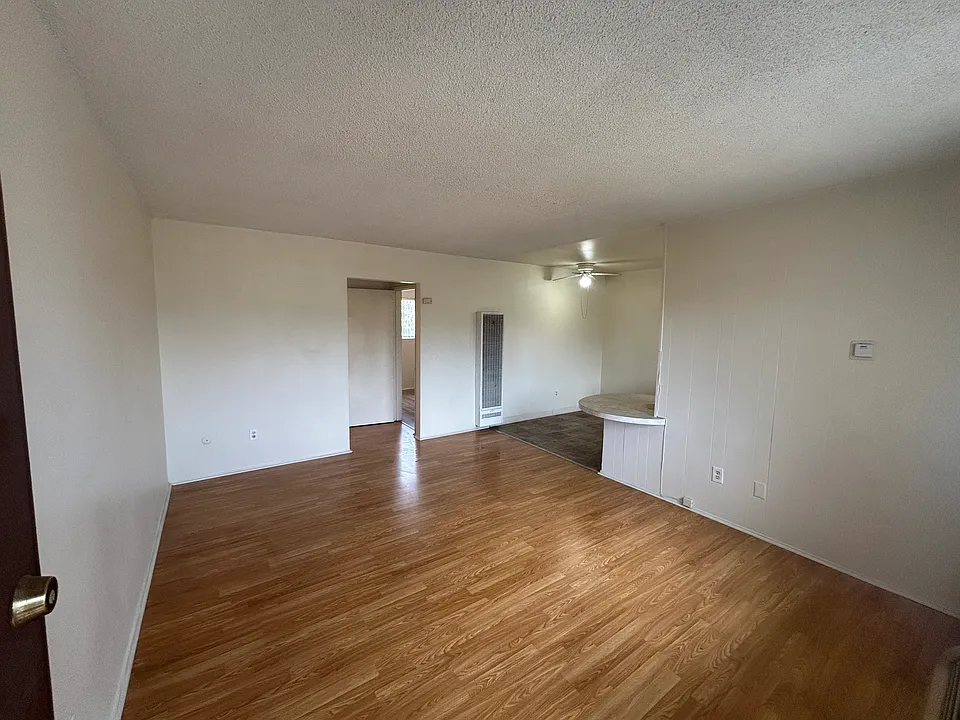 506 Emerald Ave #9