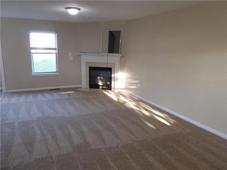 1201 Catletts Ct — Photo 3