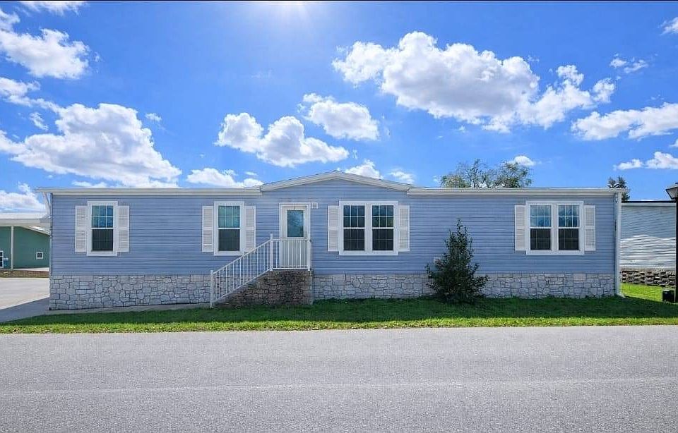 1st image of 14284 Acorn Ridge Dr