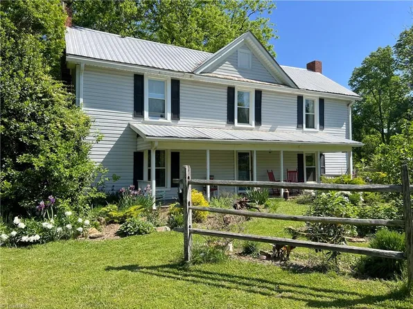 9056 Mount Carmel Rd, Stokesdale, NC 27357