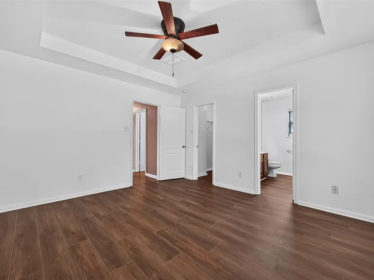 8126 Montague Manor Ln — Photo 25