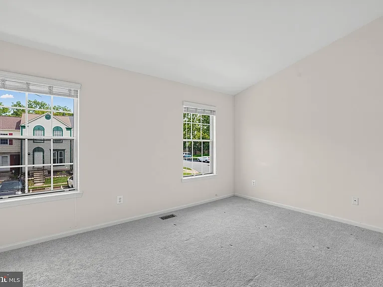 14711 Green Park Way — Photo 4