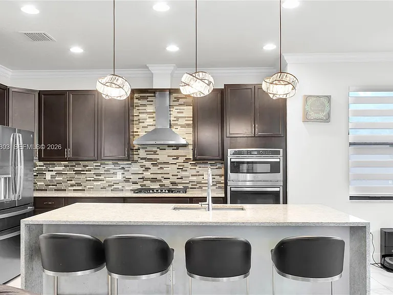 7314 Estero Dr — Photo 10