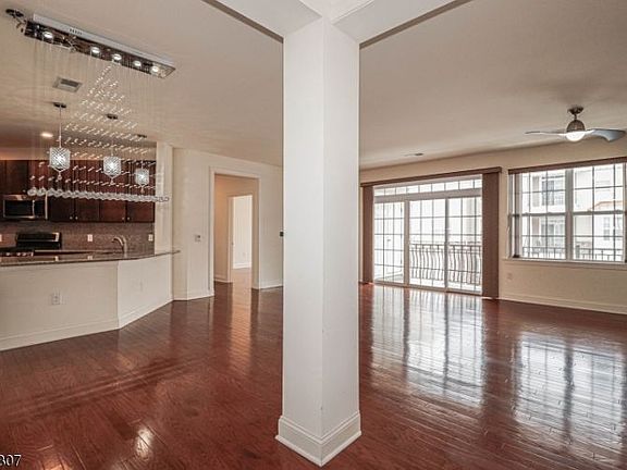 4th image of 7210 Minuteman Ln