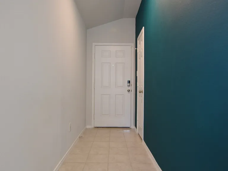 9621 Falme Ln — Photo 12