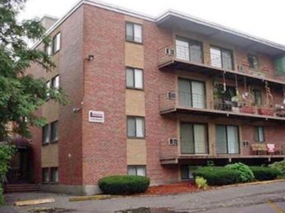 1st image of 10 Linda Ln APT 2