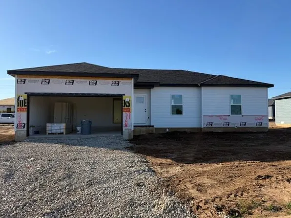 147 Maverick Dr, Mount Vernon, MO 65712