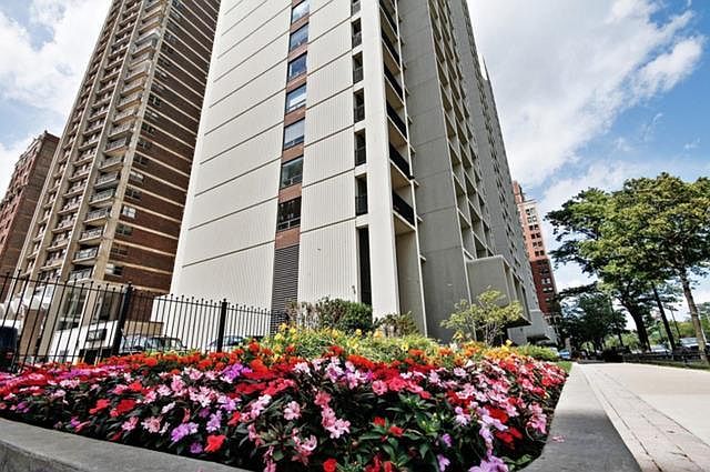 1st image of 3200 N Lake Shore Dr APT 303