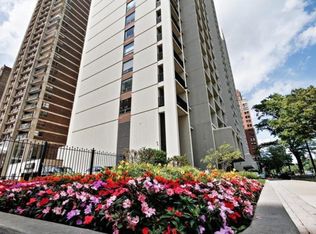 3200 N Lake Shore Dr APT 303, Chicago, IL 60657