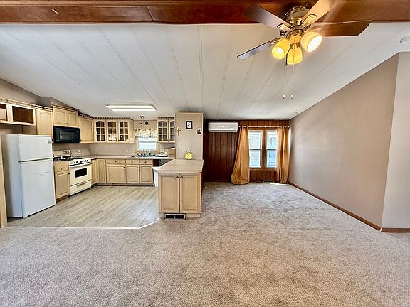 3rd image of 141 Edbert St